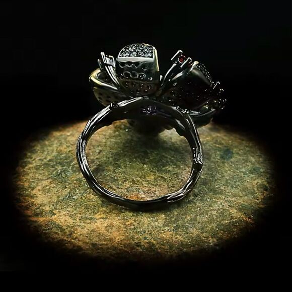 Floral Gemstone Earrings and Ring Set – Luxurious Statement Jewelry - Picture 5 of 13